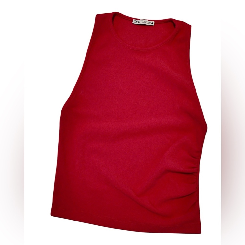 Red Sleeveless Minimalist Zara Cropped Top - Size S